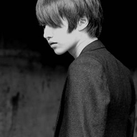 ����ƫ��ɰ����ĸ���˧������ͷ��