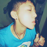 ����ƫ��ɰ����ĸ���˧������ͷ��