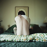 ŷ����񣺸�ɫ��ͷ�ƻ��ײ����Ӿ�