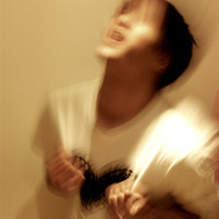 ŷ����񣺸�ɫ��ͷ�ƻ��ײ����Ӿ�