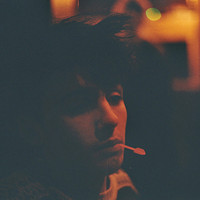 ŷ����񣺸�ɫ��ͷ�ƻ��ײ����Ӿ�