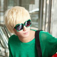 ŷ����񣺸�ɫ��ͷ�ƻ��ײ����Ӿ�