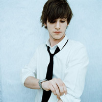 ŷ����񣺸�ɫ��ͷ�ƻ��ײ����Ӿ�