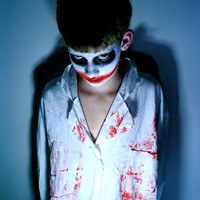 ŷ����񣺸�ɫ��ͷ�ƻ��ײ����Ӿ�