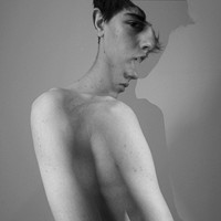 ŷ����񣺸�ɫ��ͷ�ƻ��ײ����Ӿ�