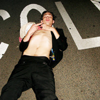 ŷ����񣺸�ɫ��ͷ�ƻ��ײ����Ӿ�