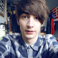 ŷ����񣺸�ɫ��ͷ�ƻ��ײ����Ӿ�