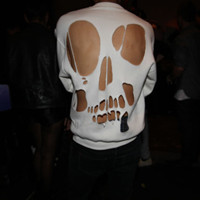 ŷ����񣺸�ɫ��ͷ�ƻ��ײ����Ӿ�