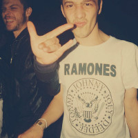 ��������������ͷ�� ���и���