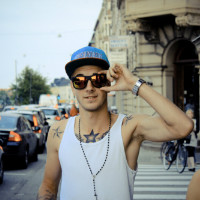 ��������������ͷ�� ���и���