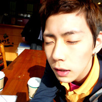 ������Լ���ͷ��ϰ���Եĳ������΢Ц