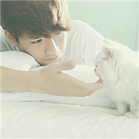 ������Լ���ͷ��ϰ���Եĳ������΢Ц