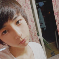 ��ɫ������з�������ͷ ���Ƿ�ϲ���أ�