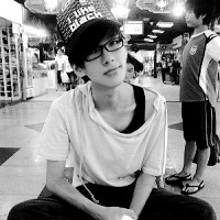 ����ڰ�����ͷ�� ��һ�������κλ��