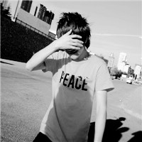 ����ڰ�����ͷ�� ��һ�������κλ��