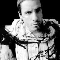 ���з����ĺڰ�����������ͷ��