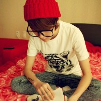 �̾�ͷ�µ������ɰ�˧������ͷ��