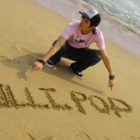 �̾�ͷ�µ������ɰ�˧������ͷ��