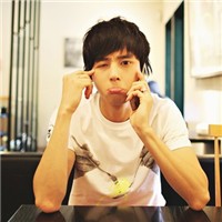 �ɰ�����ͷ�������������ܿ������¶�