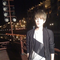 ñ���۾���������ķ���������QQͷ��