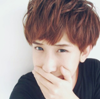 ����˧������ͷ���������ҵ�ֻ��ʹ�౯��