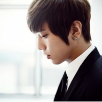 ��Ա�����ı�����ͷ�����±�ɼ��������Ƭ