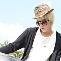 ��������������˧������ͷ�񣺰߲��ļ��俪ʼ��ȥ