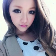 �澫ѡ��ͷ�� ���ݺø��ԵĽ�ɫ