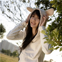 ʮ���µĵ�һ����� �ɰ�Ů��ͷ��