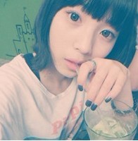 ʮ���µĵ�һ����� �ɰ�Ů��ͷ��