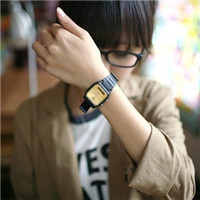 ʮ���µĵ�һ����� �ɰ�Ů��ͷ��