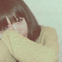 �����������е�С���Ů��ͷ��