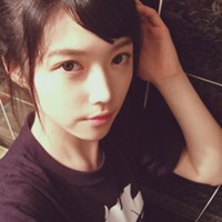 �Ӿ�Ůͷ ������Խ��ԽԶ