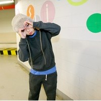 �Ӿ�Ůͷ ������Խ��ԽԶ