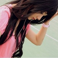 ���������Ƴ���һ��Ů��ͷ��