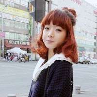 ֻ�������˵ڶ��� С�ɰ�Ů��ͷ��