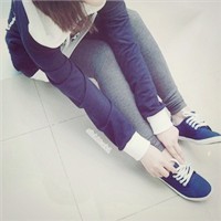 ��ɫ�ڰ� ��ϸ���Ů��Ψ��ͷ��