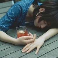 ��ɫ�ڰ� ��ϸ���Ů��Ψ��ͷ��