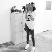 ��ɫ�ڰ� ��ϸ���Ů��Ψ��ͷ��