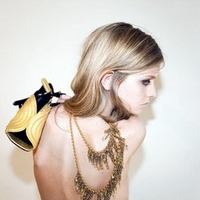 ŷ��Ůͷ ��еĳɳ�