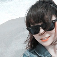 ����ɫ����ͷ��[��һ��] �㱬����Ҽ�