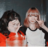 ����ɫ����ͷ��[��һ��] �㱬����Ҽ�