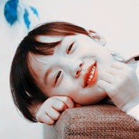 ����ɫ����ͷ��[��һ��] �㱬����Ҽ�