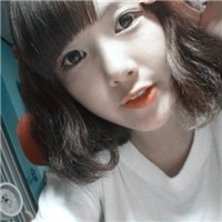 �������Ҹ�Ц�ݵ�Ů��ͷ�� ��������ɫ