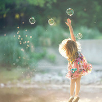 ��������С���� ���и��Ե�Ů��ͷ��