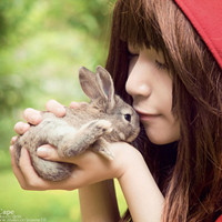 ��������С���� ���и��Ե�Ů��ͷ��