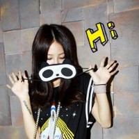 90��������ɰ���ʱ�е�Ů��ͷ��