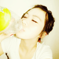 90��������ɰ���ʱ�е�Ů��ͷ��