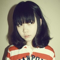 90��������ɰ���ʱ�е�Ů��ͷ��