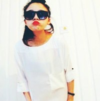 90��������ɰ���ʱ�е�Ů��ͷ��